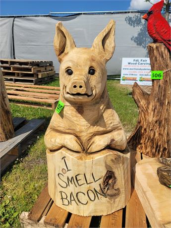 "I SMELL BACON" PIG CHAINSAW WOOD CARVING ( APPROX. 33" )
