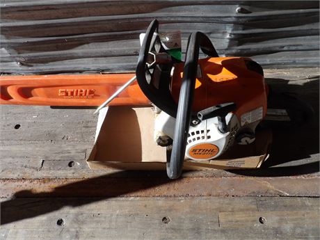 STIHL MS211C CHAINSAW