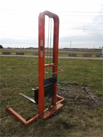 LEE MANUAL ROLL AROUND PALLET LIFT