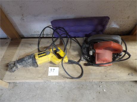 ASSORTMENT OF SAWS