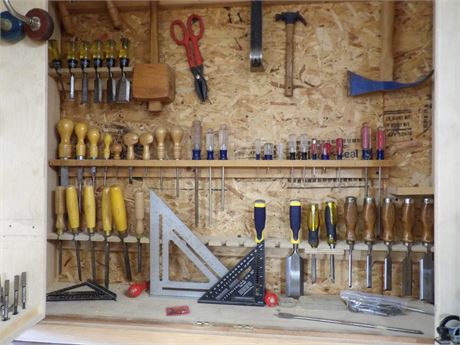 SPECIALTY WOOD WORKING TOOLS - SCREW DRIVERS ETC