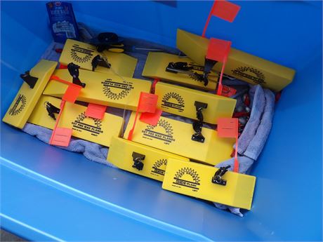 TIP UPS OFF SHORE W/ RUBBERMAID