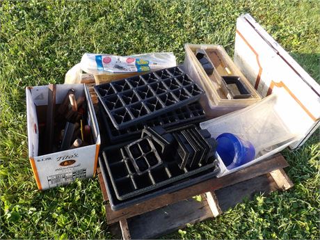 STARTER POTS - FOLD UP TABLE