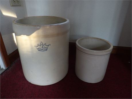 #4 CROCK - 1 GAL CROCK ?