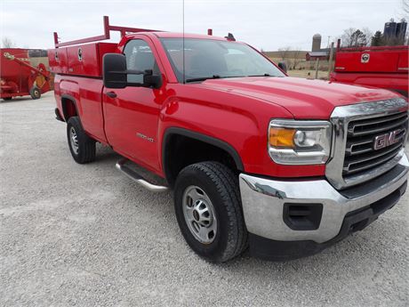 2018 GMC 2500 HD - 2 WD - RUNS - DRIVES - HAS TITLE