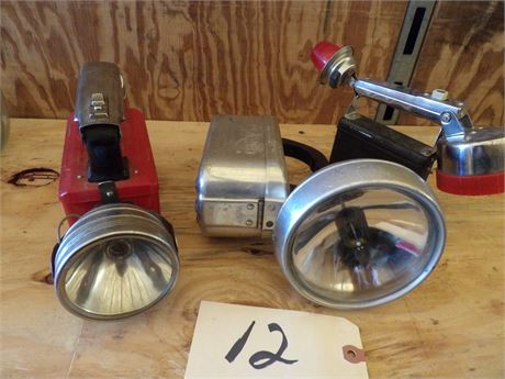 VINTAGE FLASHLIGHTS ( 3 TOTAL )
