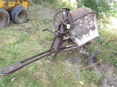 PORTABLE CEMENT MIXER