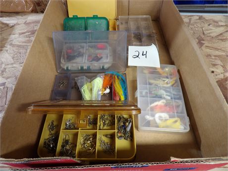 PLASTIC ORGANIZERS WITH FISHING ITEMS