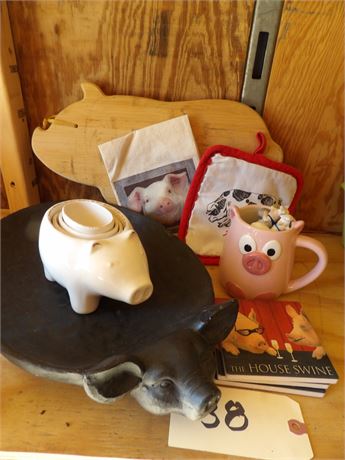 SWINE DECORATION LOT