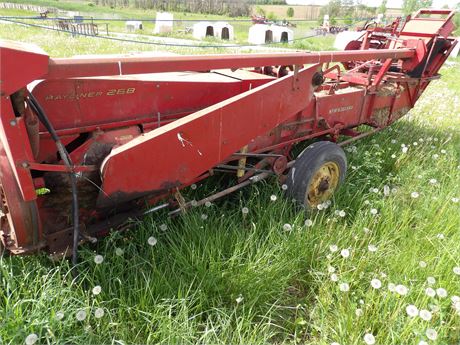 O'Brien Auctioneers Online Auctions - NEW HOLLAND HAYLINER 268 SMALL BALER