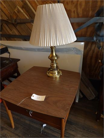 LAMP - END TABLE