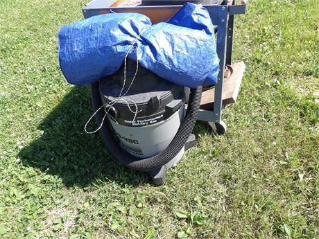 6 GAL. SHOP VAC - ROLL AROUND CART