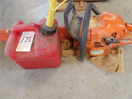 HUSQVARNA CHAINSAW W / GAS CAN