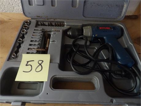 RYOBI ELECTRIC DRILL W / SOME BITS
