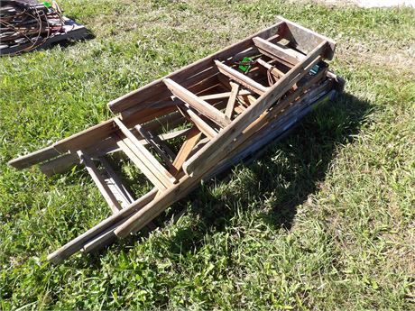 WOODEN STEP LADDERS