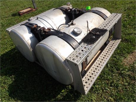 ALUMINUM FUEL TANKS ( FREIGHT LINER ) 100 GAL.