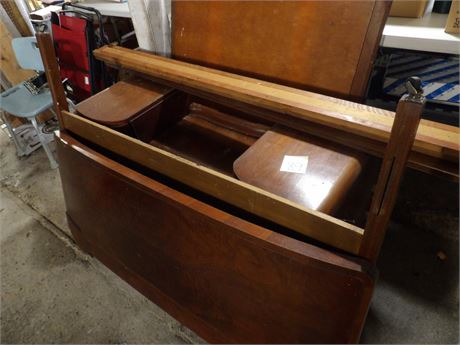 VINTAGE BED - DRESSER W / CRACKED MIRROR