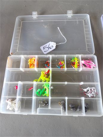 FISHING LURES W / PLASTIC ORGANIZER