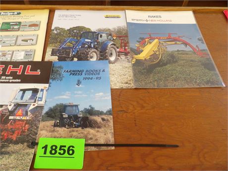 GEHL 300 MANURE SPREADER - FARMING PRESS BOOKS - NEW HOLLAND LITERATURE