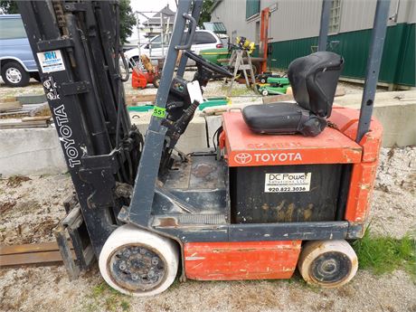 TOYOTA 5FBCU20 FORK LIFT ( PARTS )