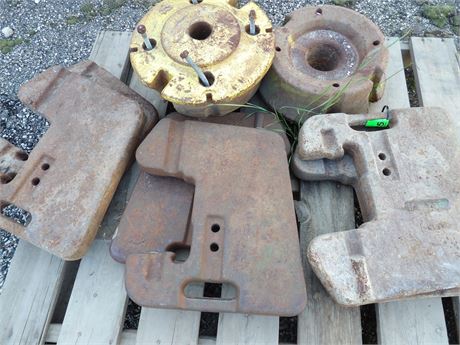 ASSORTMENT OF TRACTOR WEIGHTS