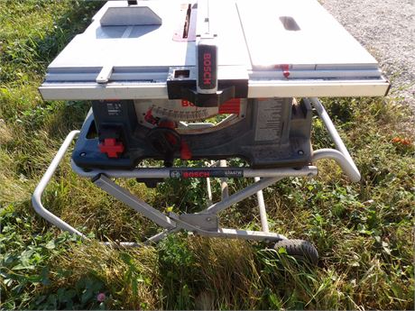 BOSCH TABLE SAW W / CART