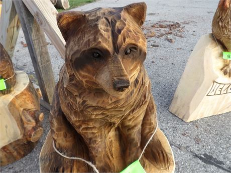 RACCOON CHAINSAW WOOD CARVING