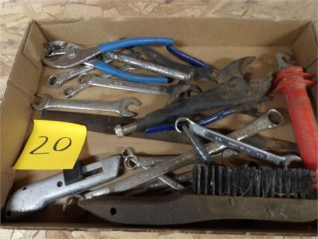 WRENCHES - PLIERS - ETC